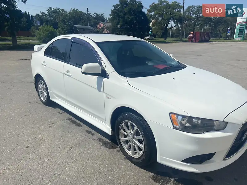 Mitsubishi Lancer 2013
