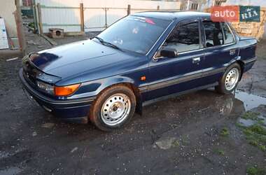 Mitsubishi Lancer  1992