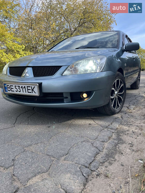 Mitsubishi Lancer