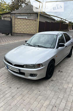 Mitsubishi Lancer  1996