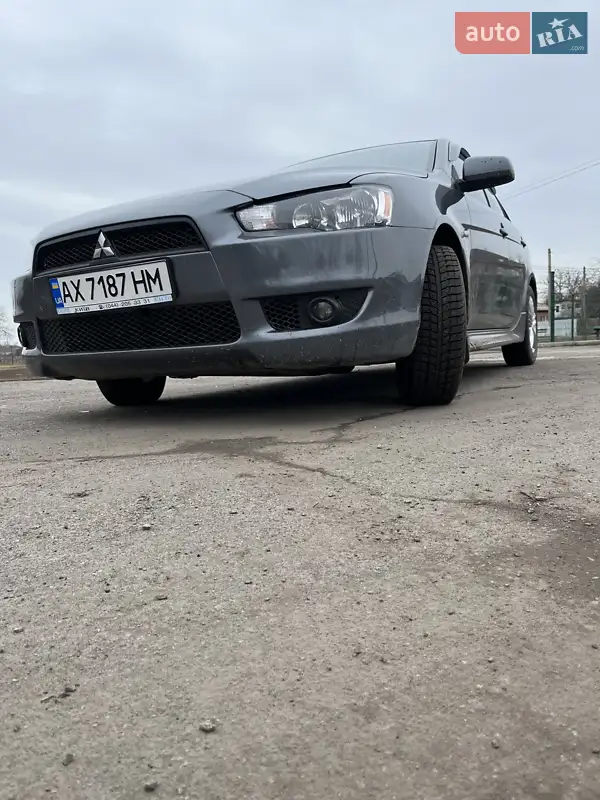 Mitsubishi Lancer