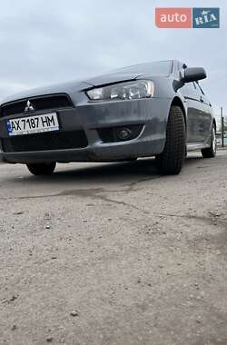 Mitsubishi Lancer  2011