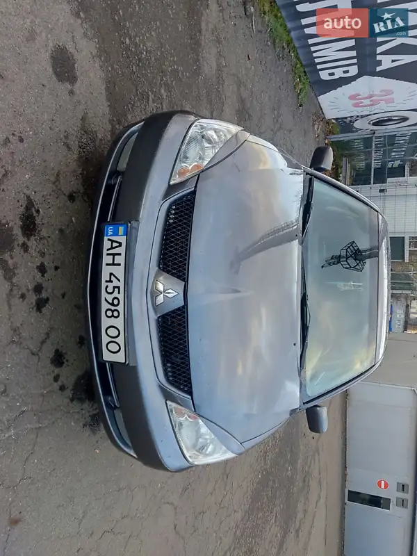 Mitsubishi Lancer