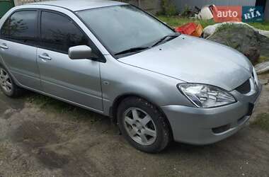 Mitsubishi Lancer  2004