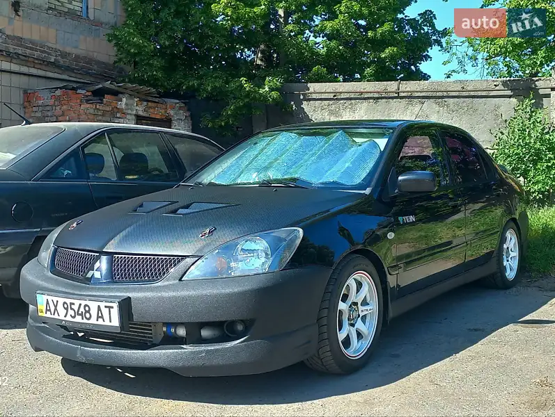 Mitsubishi Lancer