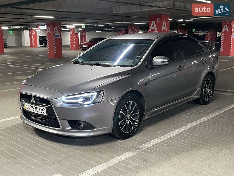 Mitsubishi Lancer