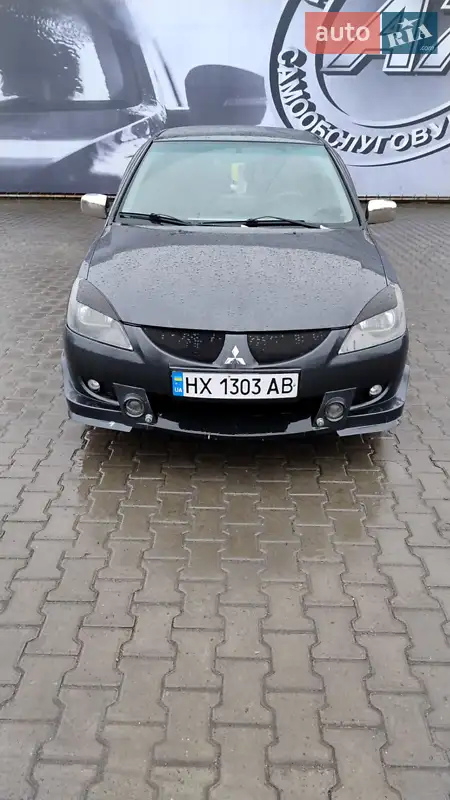 Mitsubishi Lancer
