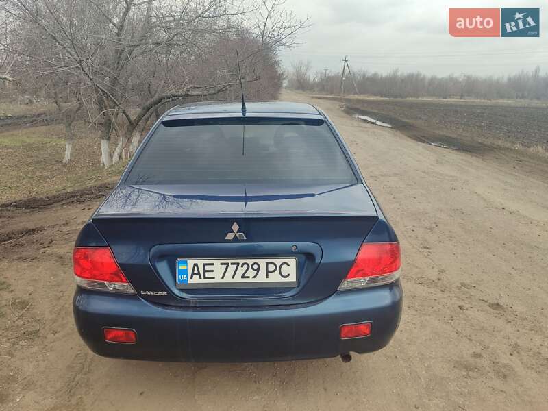 Mitsubishi Lancer