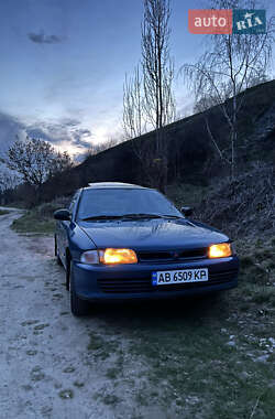 Mitsubishi Lancer  1993