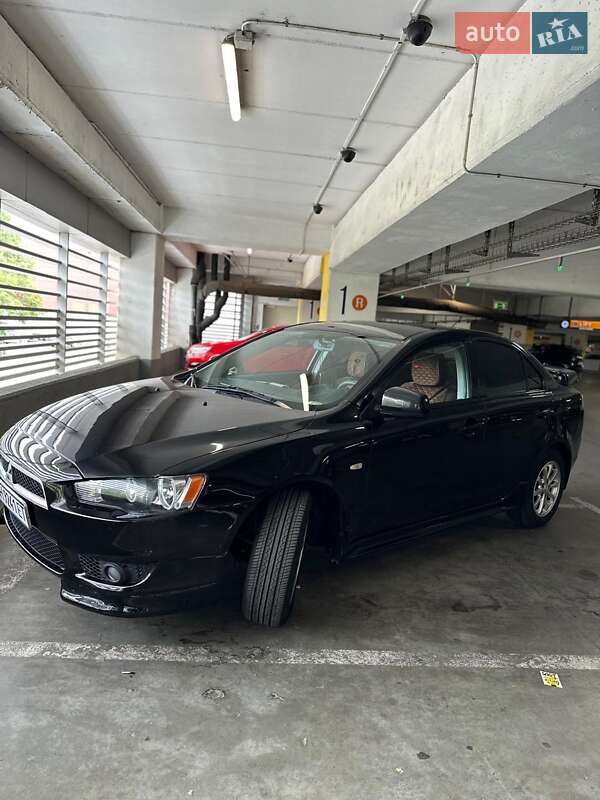 Mitsubishi Lancer