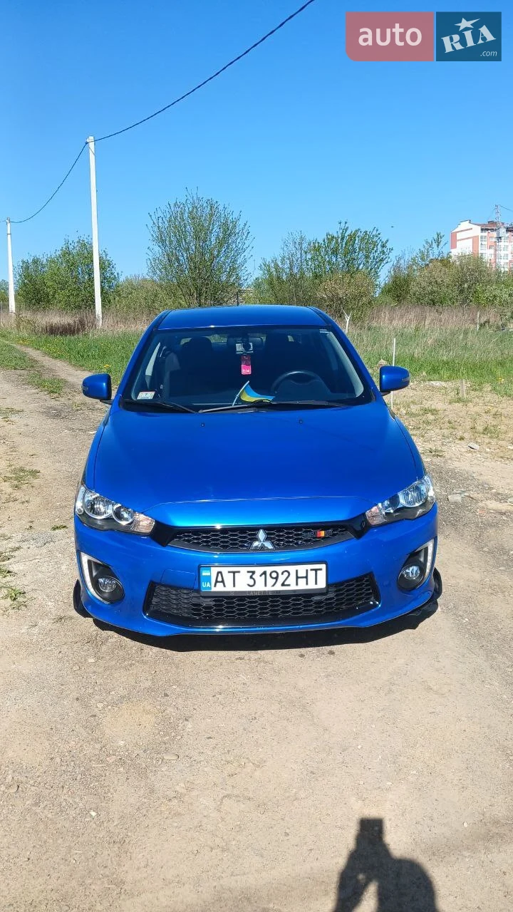 2015 Mitsubishi Lancer - фото 1