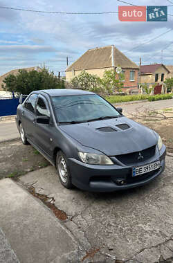 Mitsubishi Lancer  2005