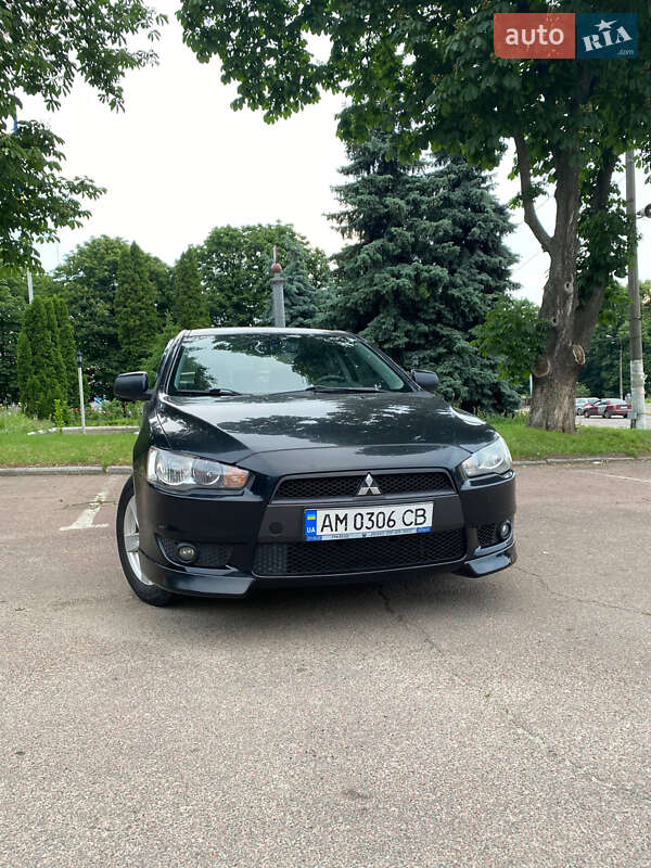 Mitsubishi Lancer