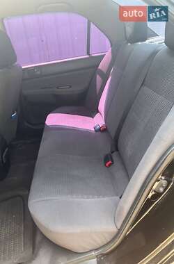 Mitsubishi Lancer 2004