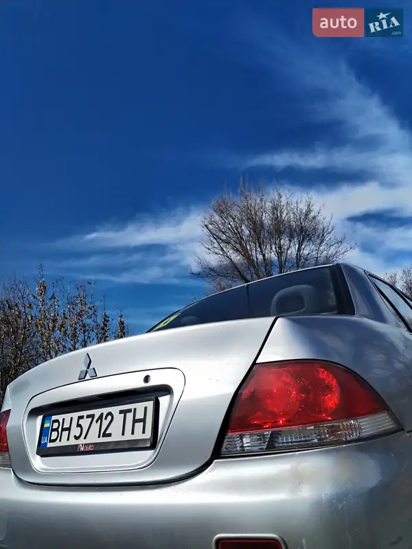 Mitsubishi Lancer