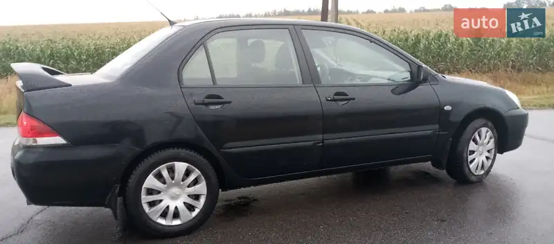Mitsubishi Lancer