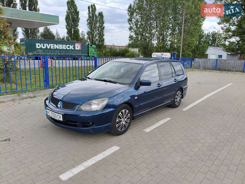 Универсал Mitsubishi Lancer