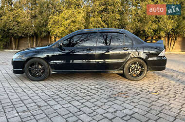 Mitsubishi Lancer  2005