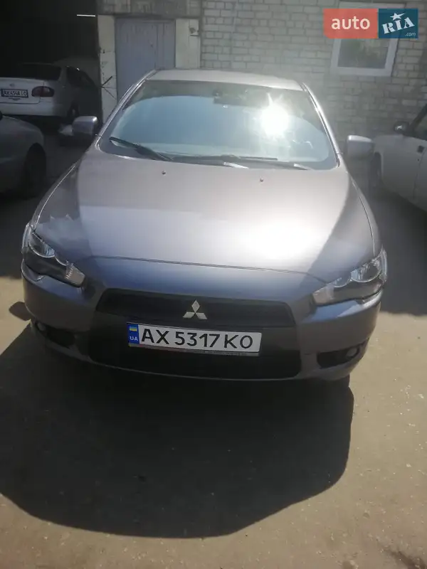 Mitsubishi Lancer