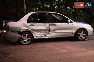 Mitsubishi Lancer  2006