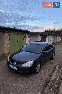 Mitsubishi Lancer  2004