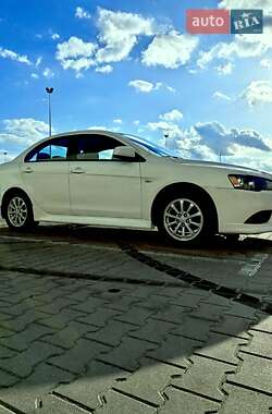 Mitsubishi Lancer  2012