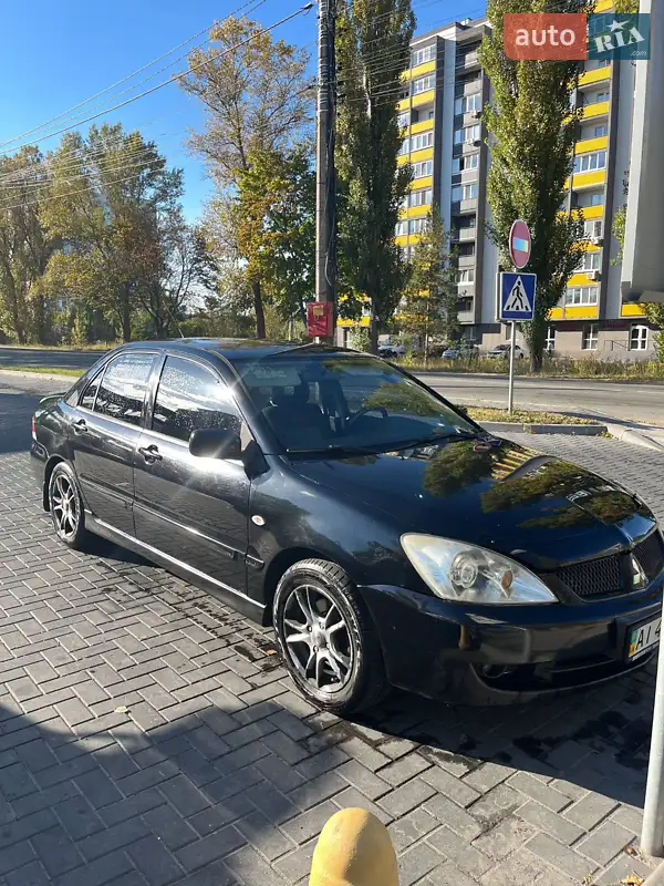 Mitsubishi Lancer