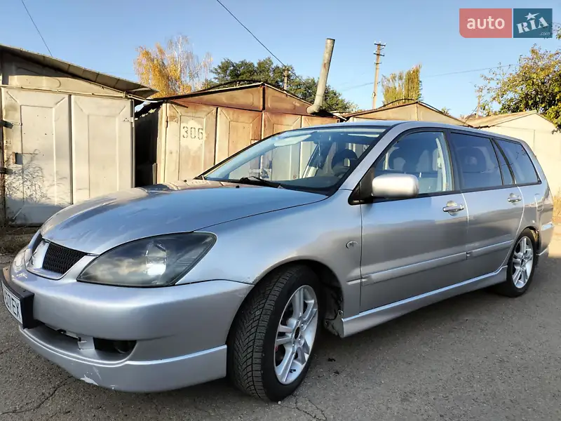 Mitsubishi Lancer