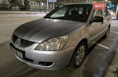 Mitsubishi Lancer  2004