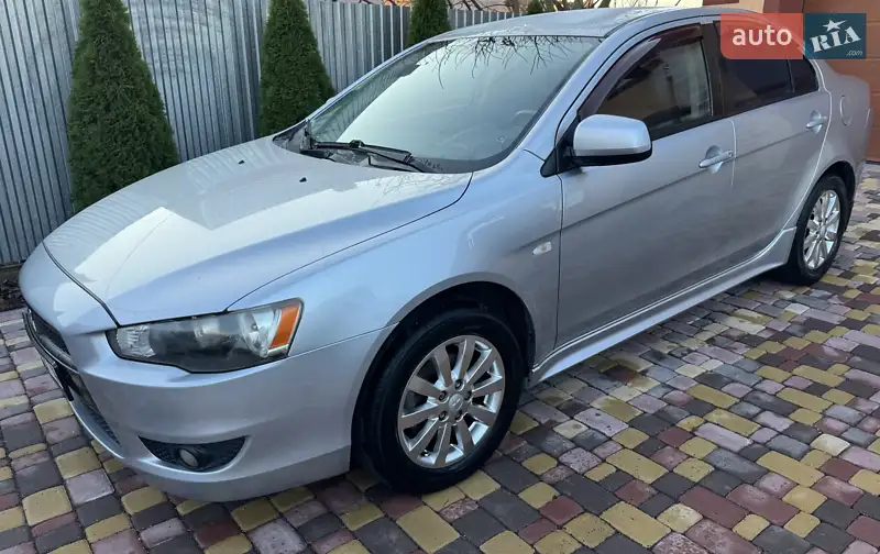 Mitsubishi Lancer