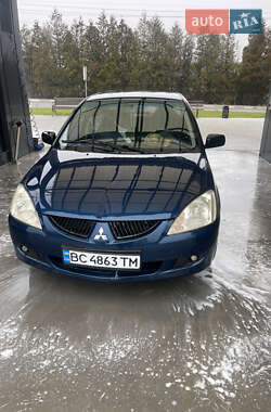 Mitsubishi Lancer  2004