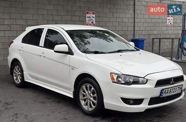 Mitsubishi Lancer  2010