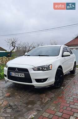Mitsubishi Lancer  2011