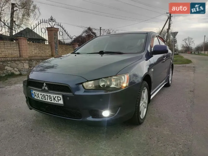 Mitsubishi Lancer
