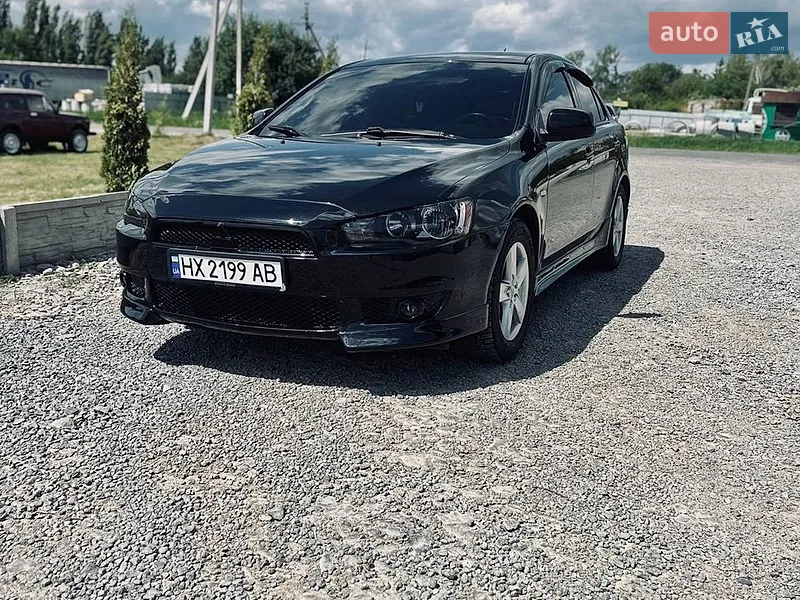 Mitsubishi Lancer