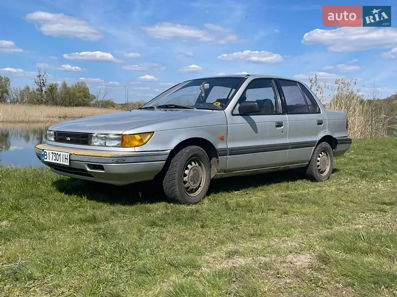 Mitsubishi Lancer