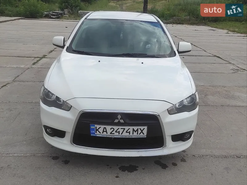 Mitsubishi Lancer