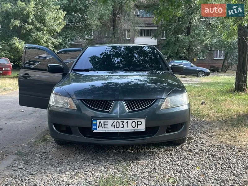 Mitsubishi Lancer