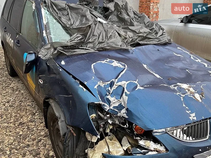 Mitsubishi Lancer 2003