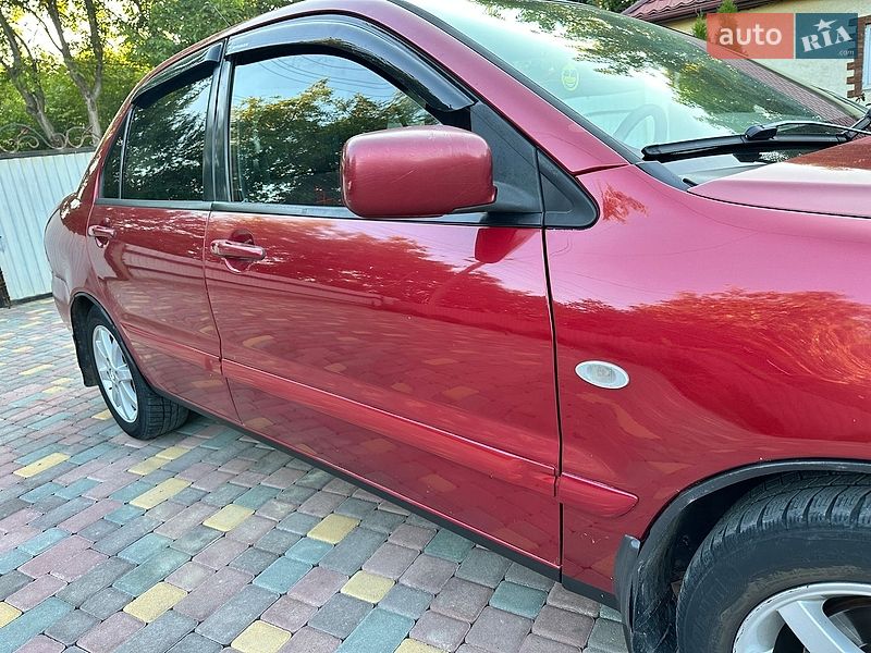 Седан Mitsubishi Lancer 2007 в Черновцах