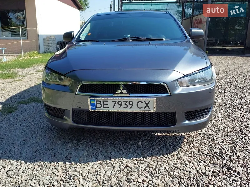 Mitsubishi Lancer