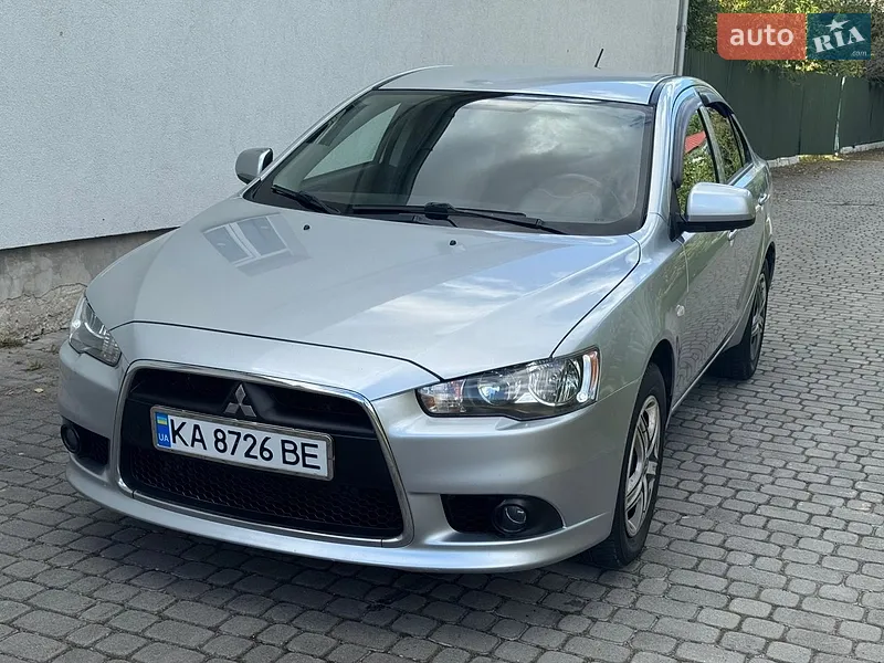 Mitsubishi Lancer