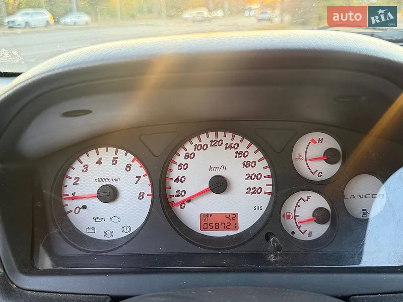 Mitsubishi Lancer