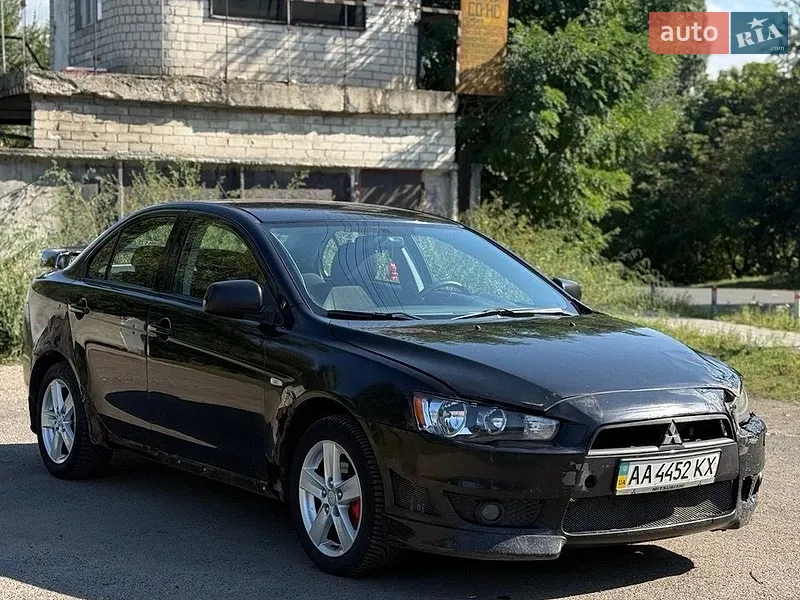 Mitsubishi Lancer