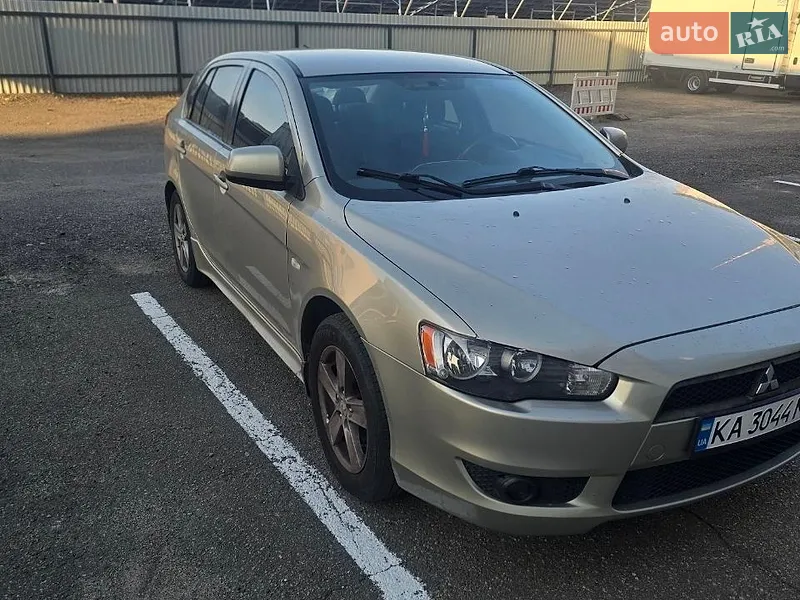 Mitsubishi Lancer