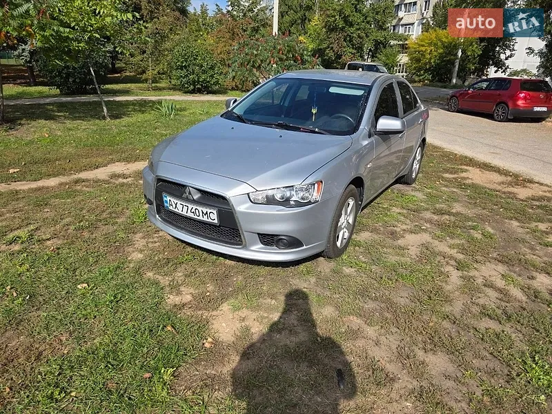 Mitsubishi Lancer