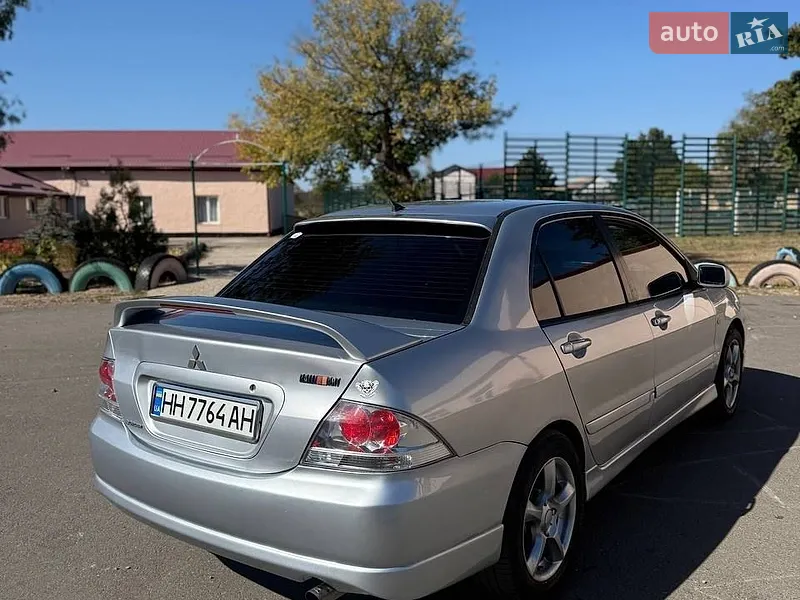Mitsubishi Lancer