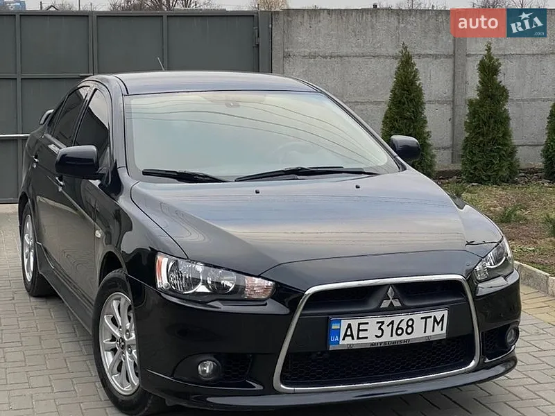 Mitsubishi Lancer