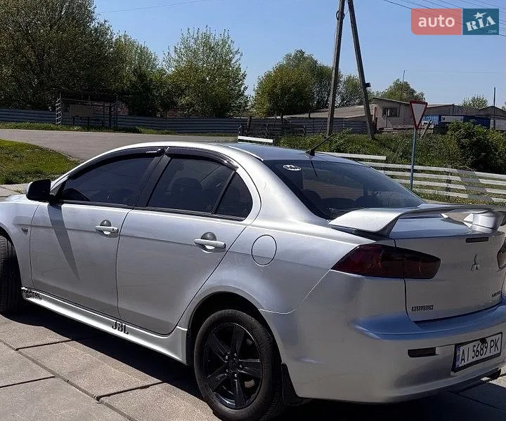 Mitsubishi Lancer