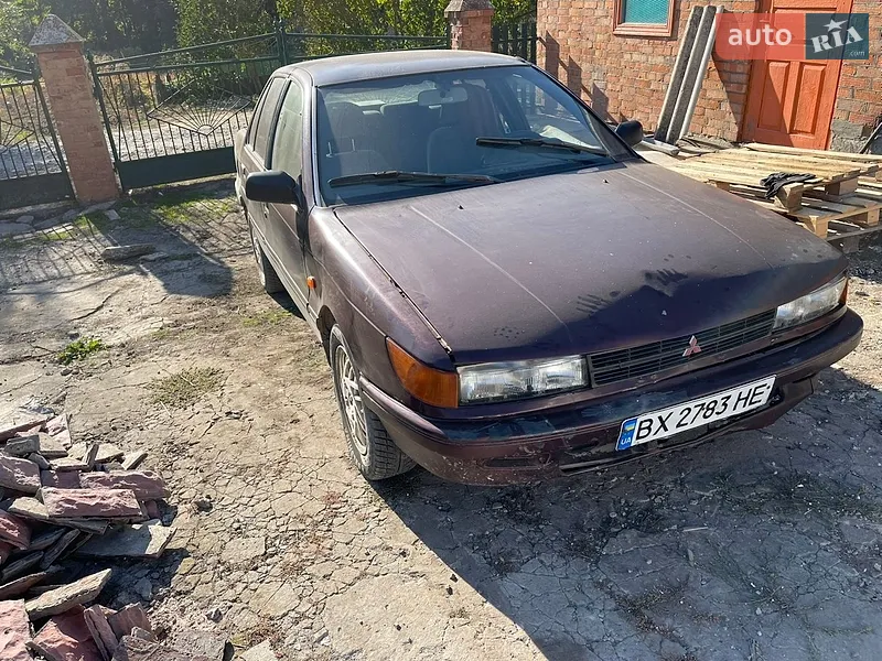 Mitsubishi Lancer